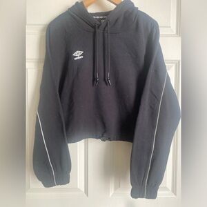 UMBRO Cropped Hoodie Size XL NWT Blk Activewear Fitness Fleece Lined Sweatshirt